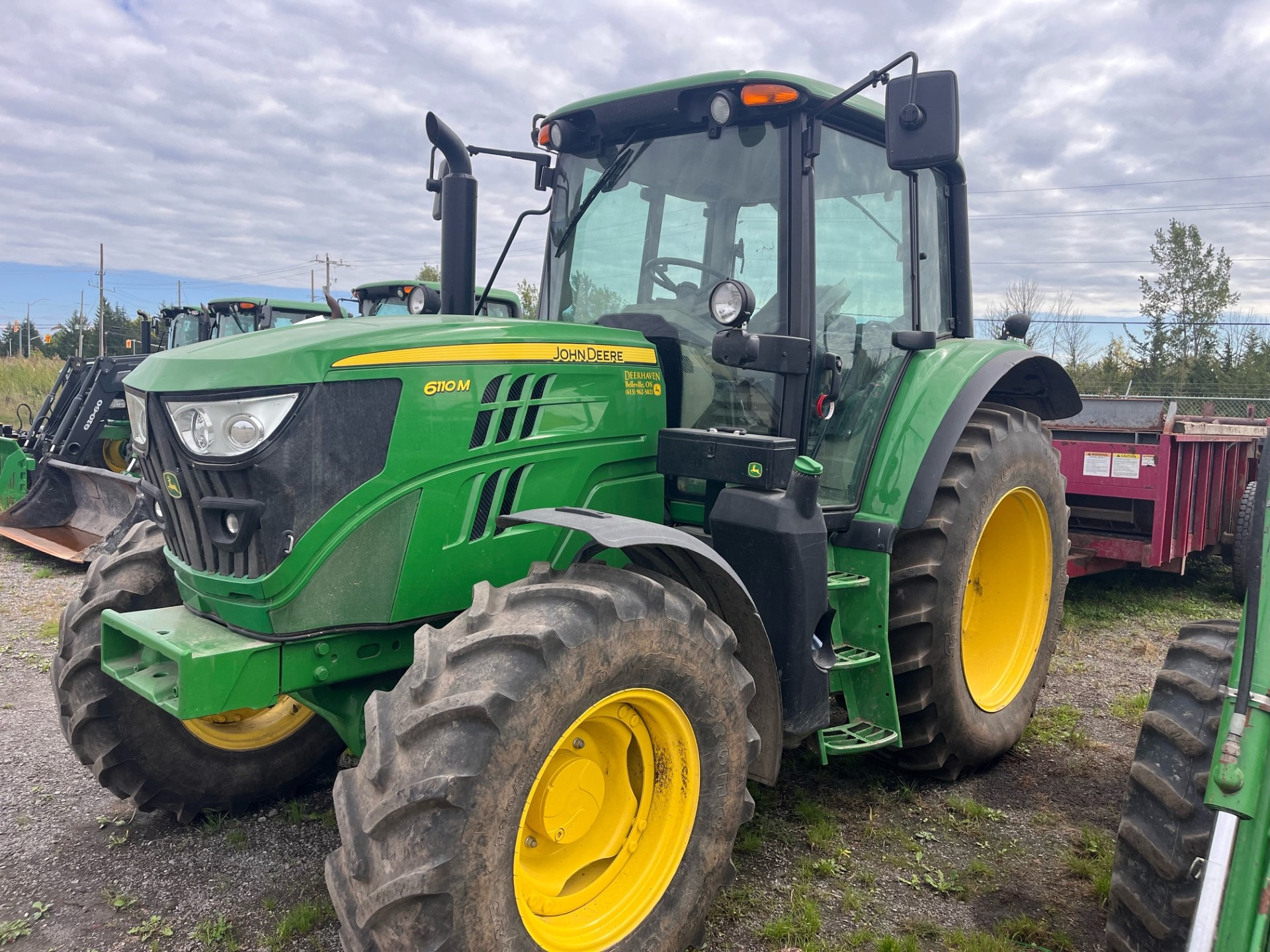 2017 John Deere 6110M Image 1