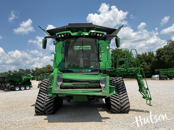 Photo of 2022 John Deere X9 1100