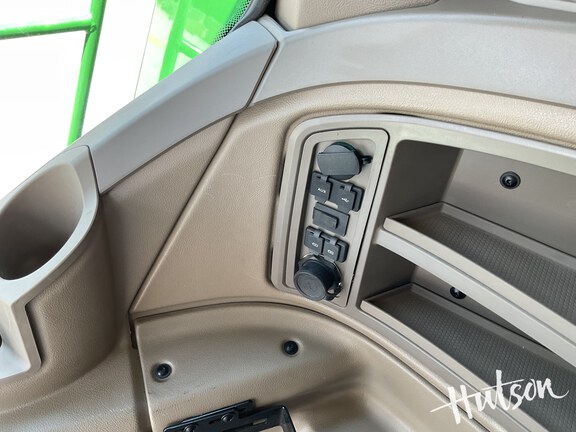 Photo of 2022 John Deere X9 1100