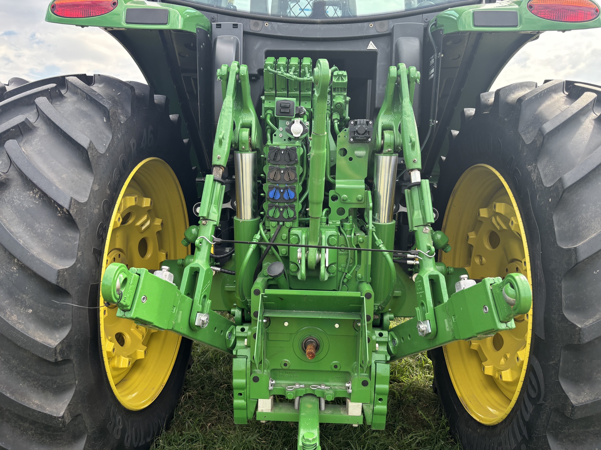  2024 John Deere 6R 175 at Heritage Tractor in Streator, IL