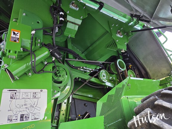 Photo of 2024 John Deere S780