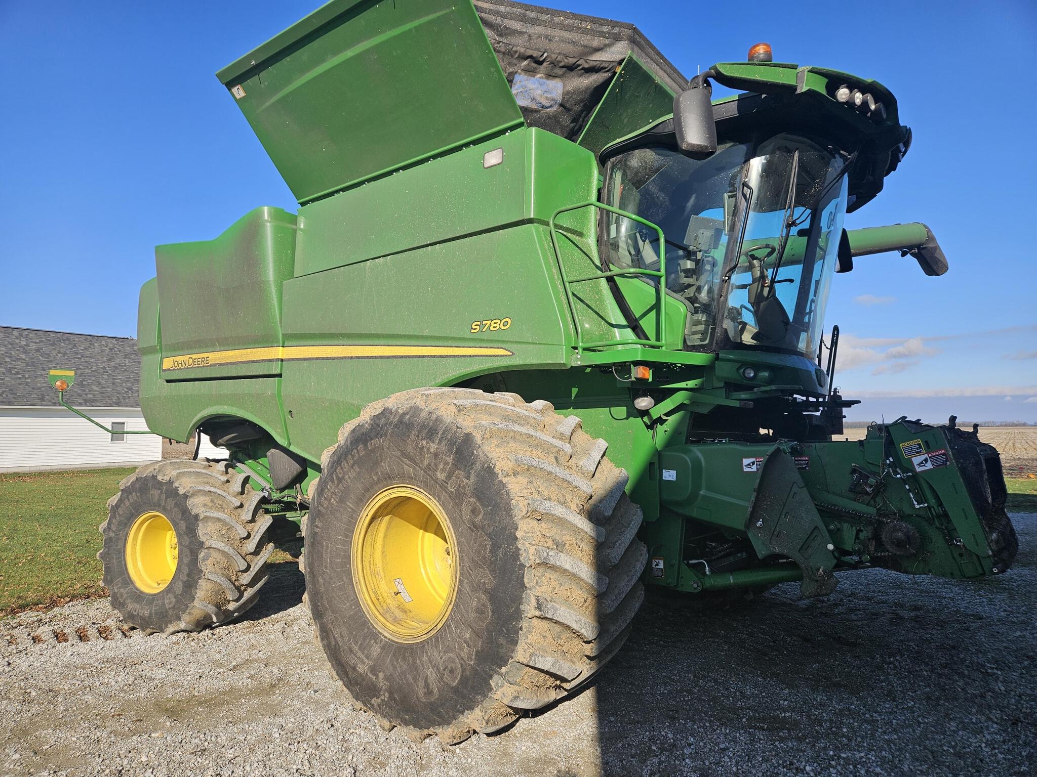 2018 John Deere S780 Image 2