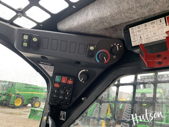 Photo of 2024 John Deere 317G