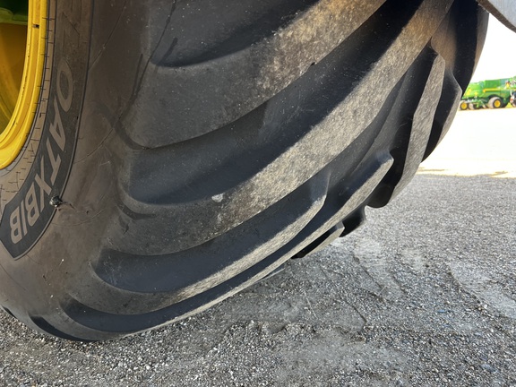 2024 John Deere 800R - Photo15