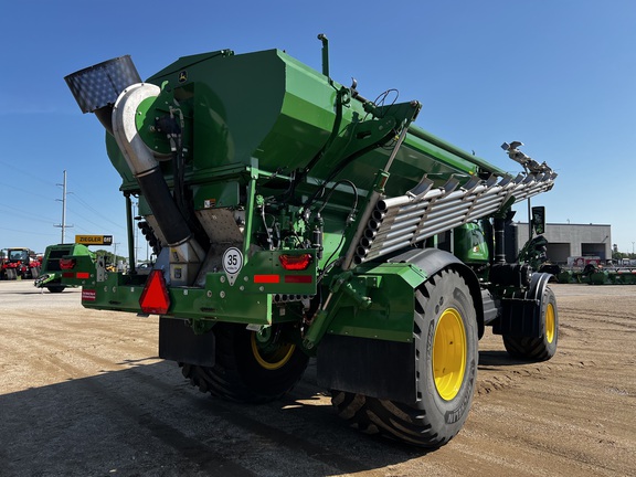 2024 John Deere 800R - Photo6