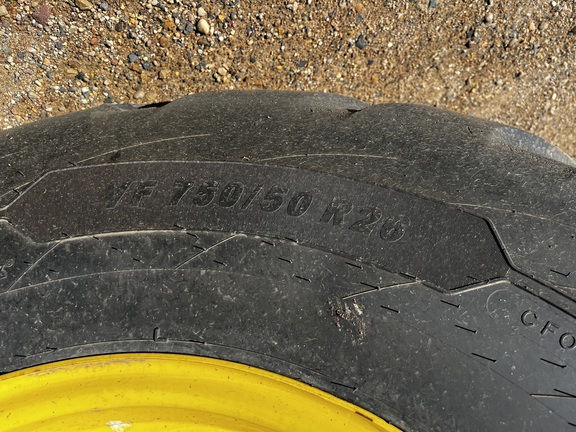 2024 John Deere 800R - Photo9