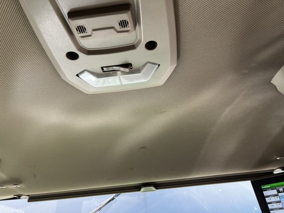 2024 John Deere 800R - Photo38