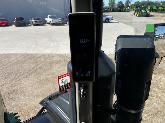 2024 John Deere 800R - Photo39