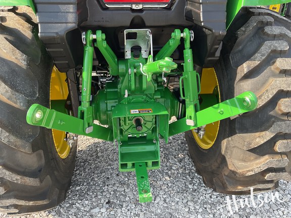 Photo of 2024 John Deere 4066M