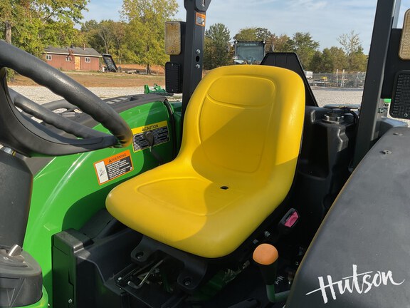 Photo of 2024 John Deere 4066M