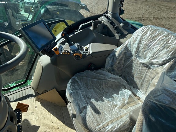 2023 John Deere 6R 155 (9th thumbnail)