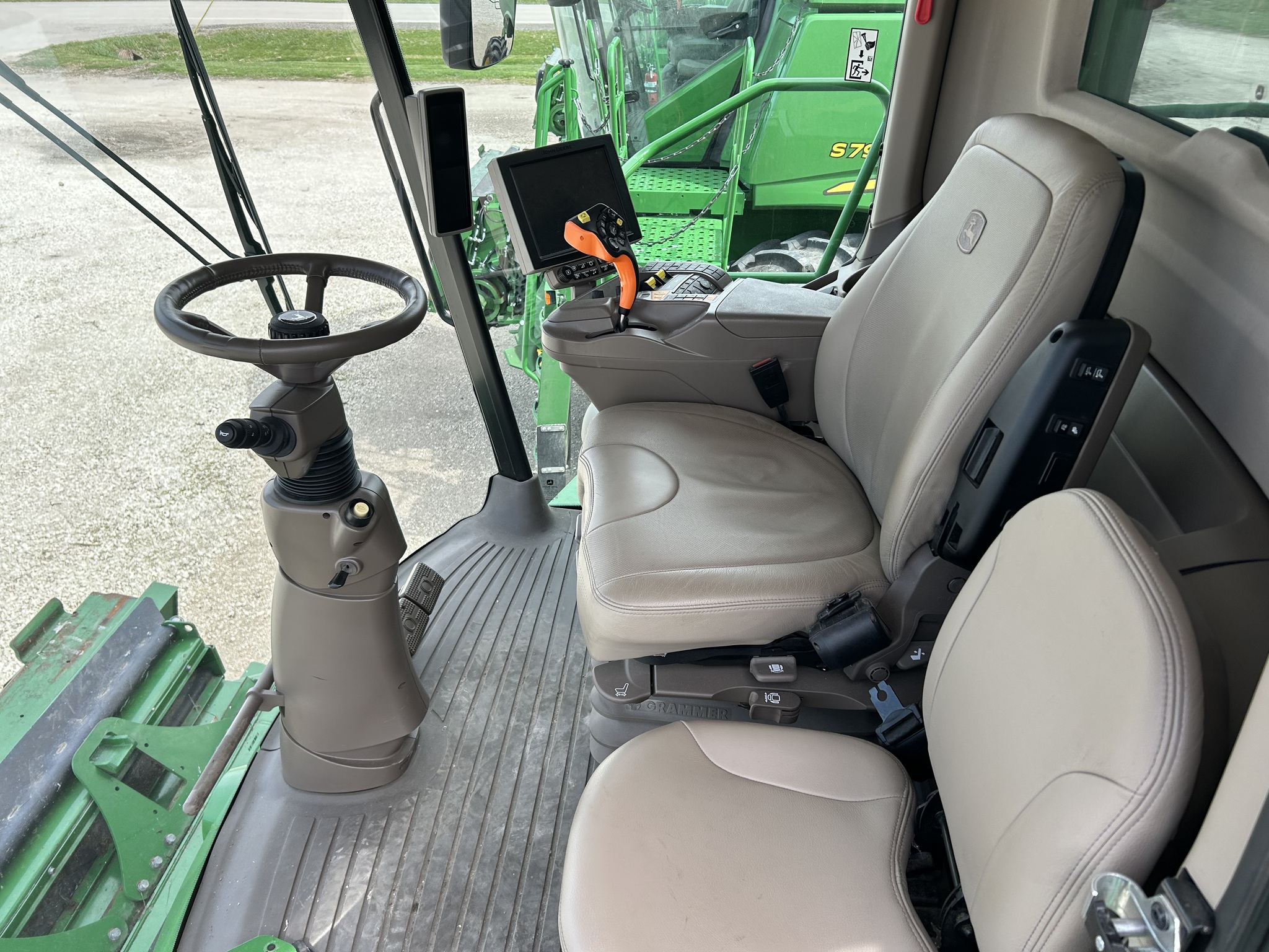  2020 John Deere S780 at Heritage Tractor in Streator, IL