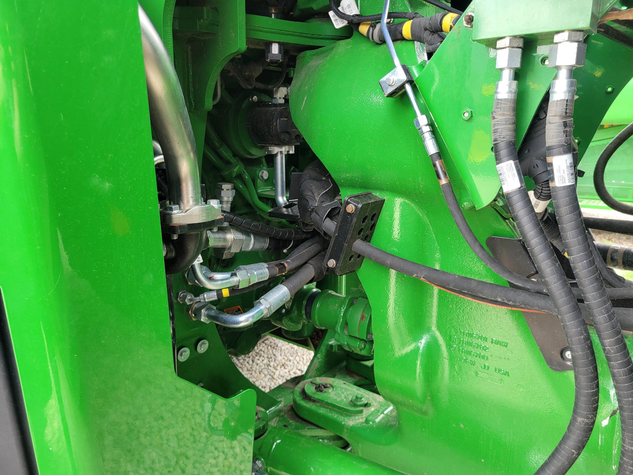  2024 John Deere 9R 640 at Heritage Tractor in Roanoke, IL