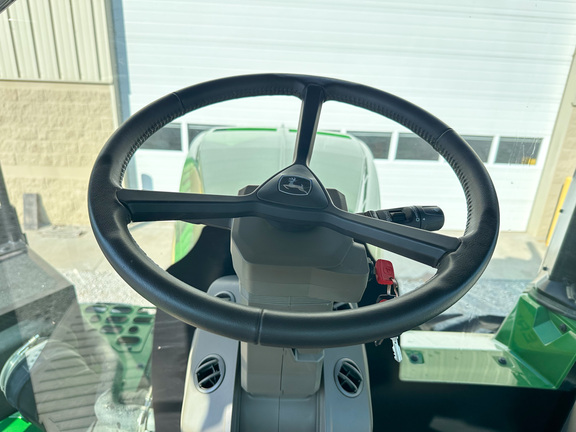 2024 John-Deere 9RX 640