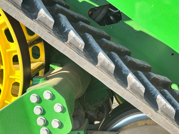 2024 John-Deere 9RX 640