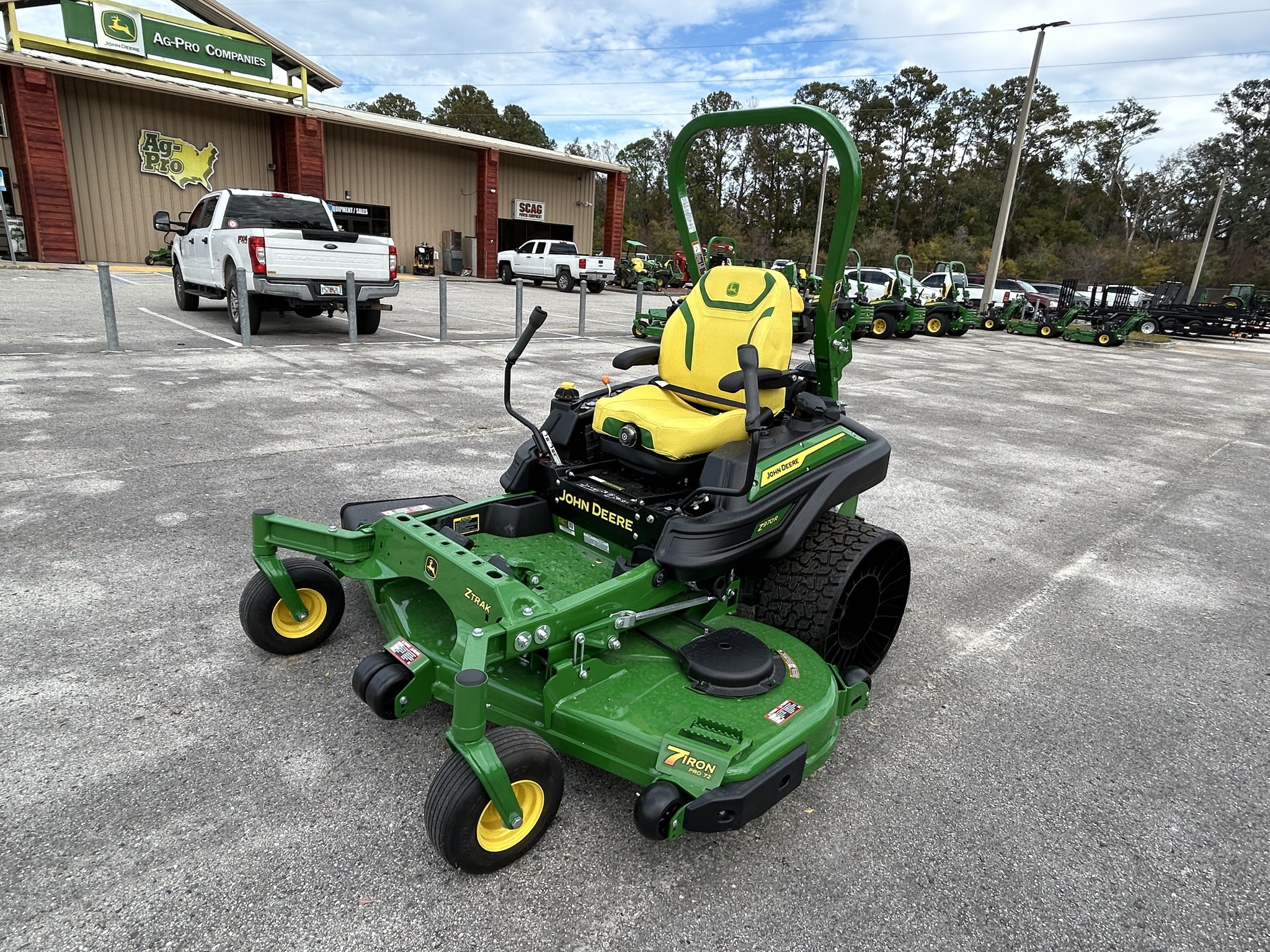2025 John Deere Z970R Image 1
