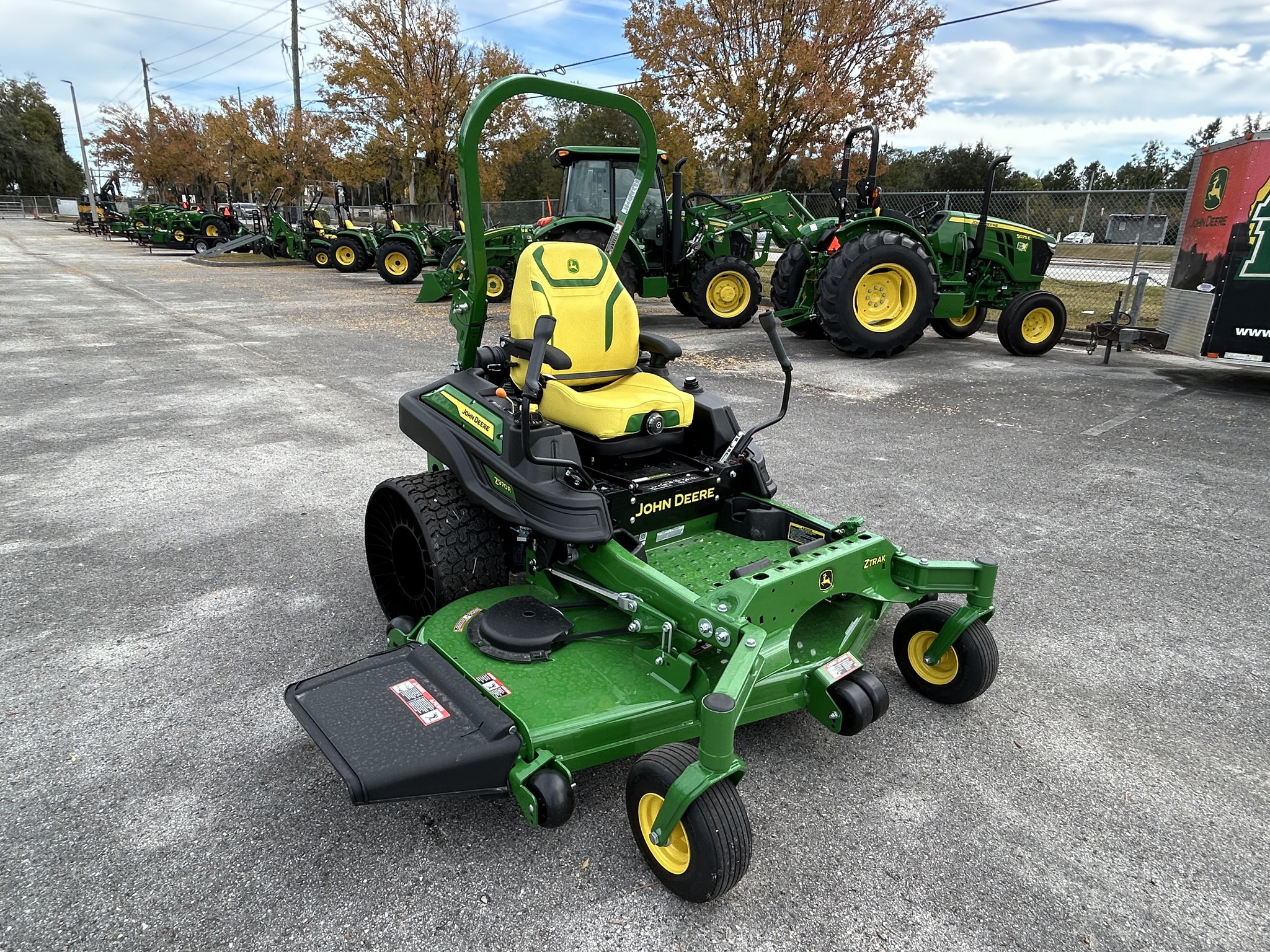 2025 John Deere Z970R Image 4