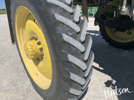 Photo of 2023 John Deere 412R
