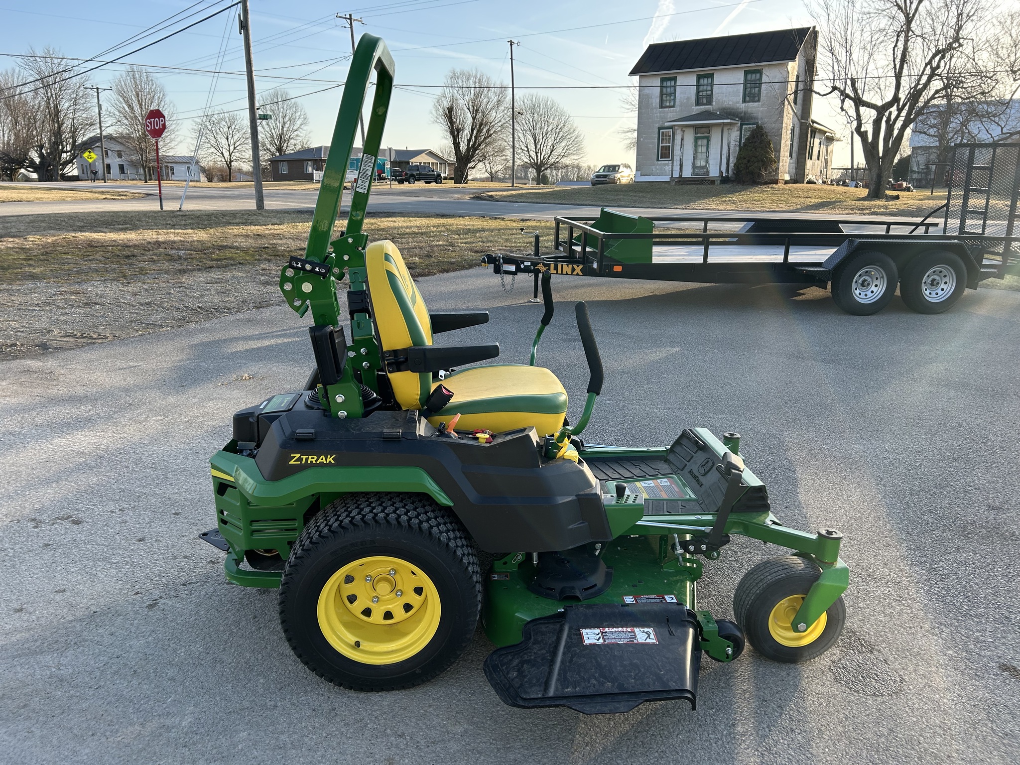 2024 John Deere Z530R Image 6