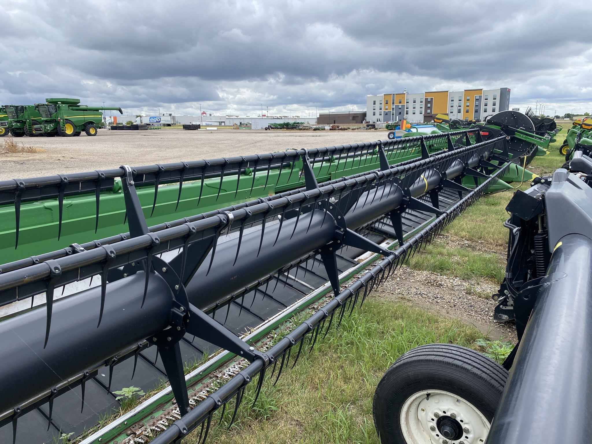 2009 John Deere 635D Image 6