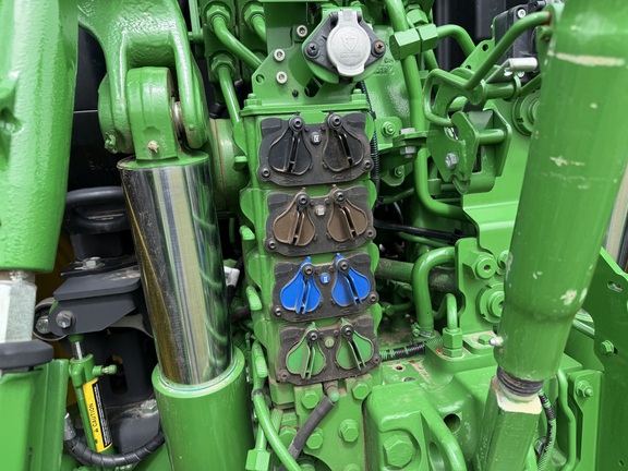 2023 John Deere 6R 175 - Photo25