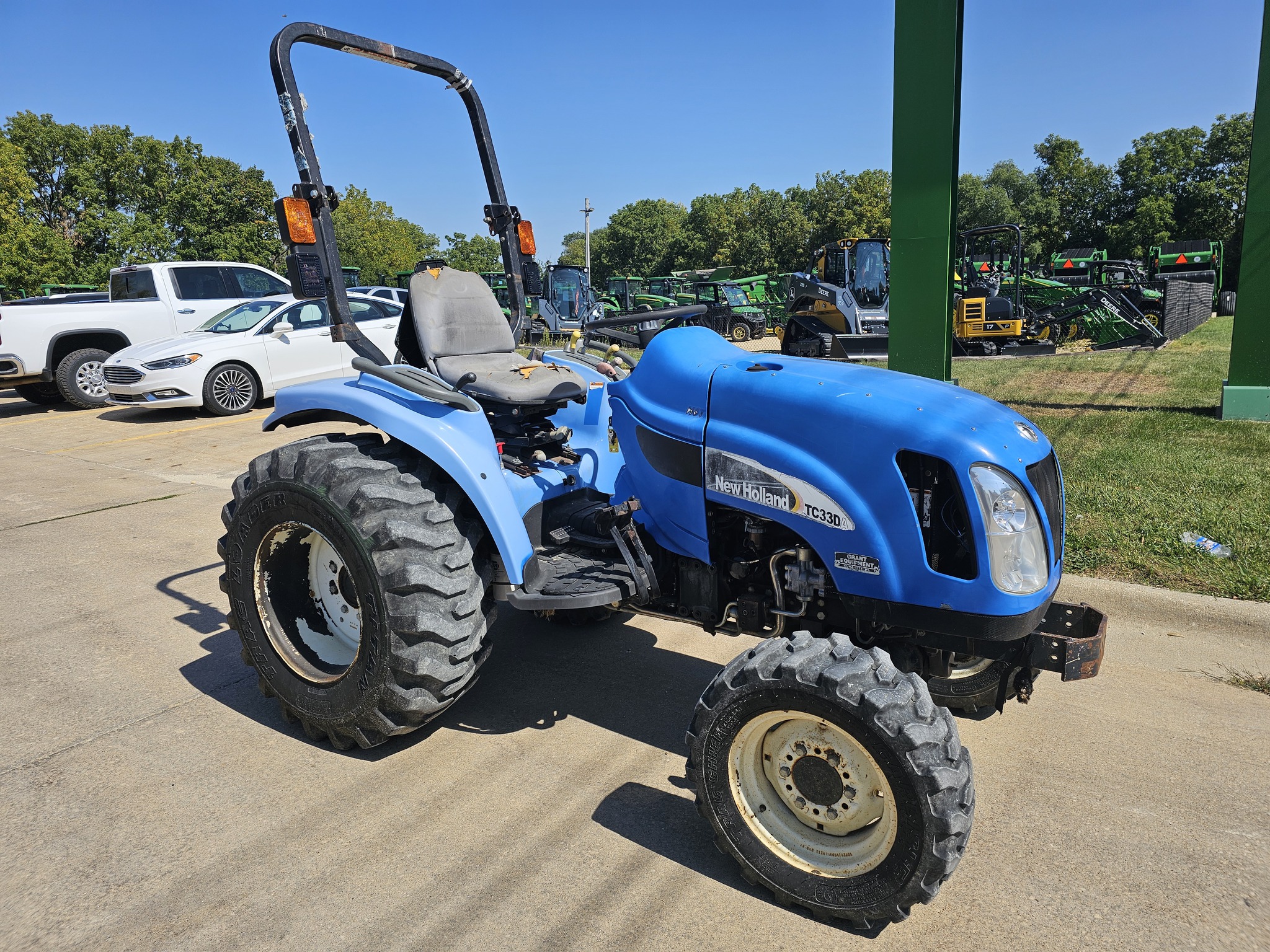  2004 New Holland TC33DA at Heritage Tractor in Freeport, IL