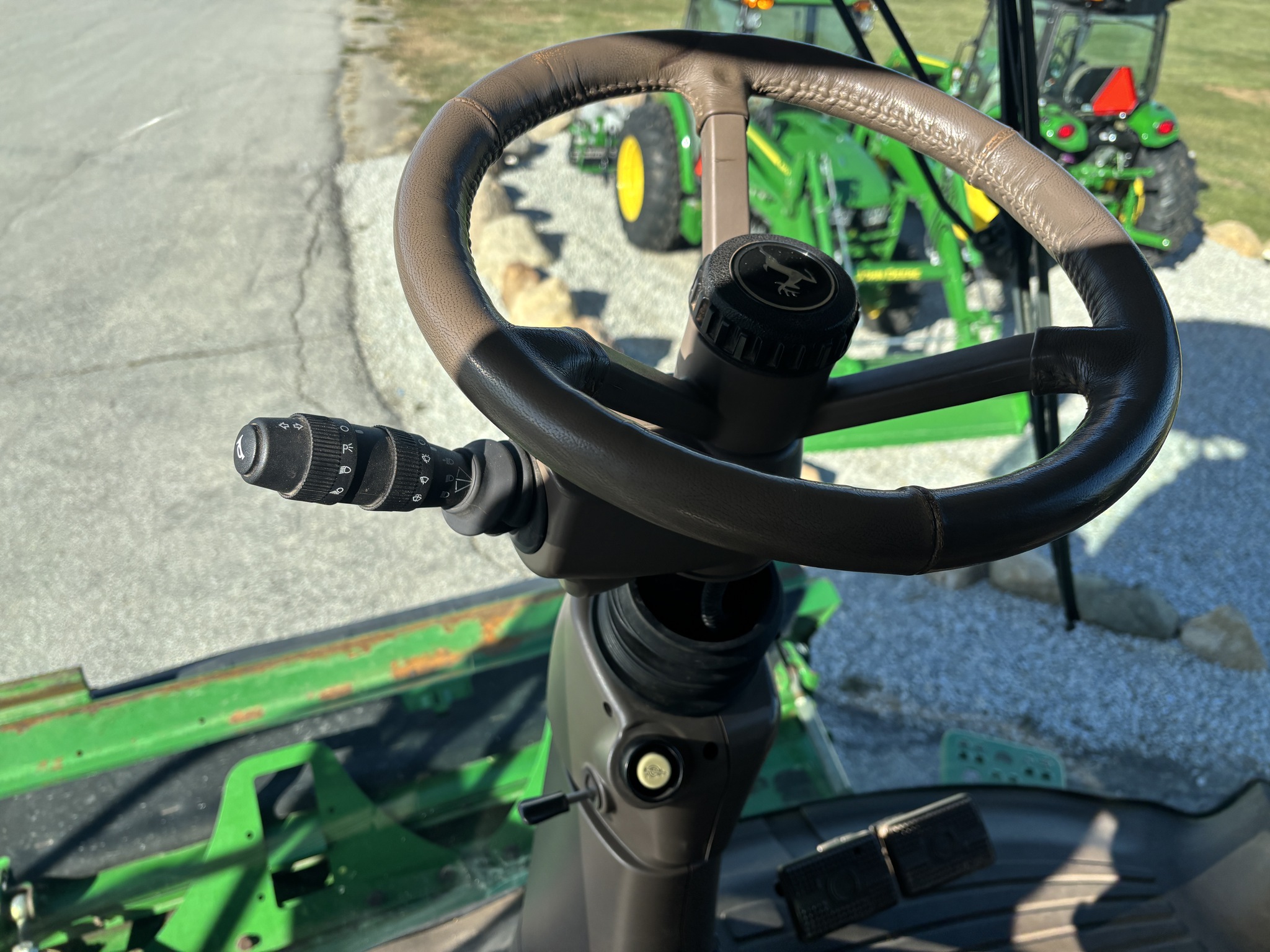 2014 John Deere S680 Image 29