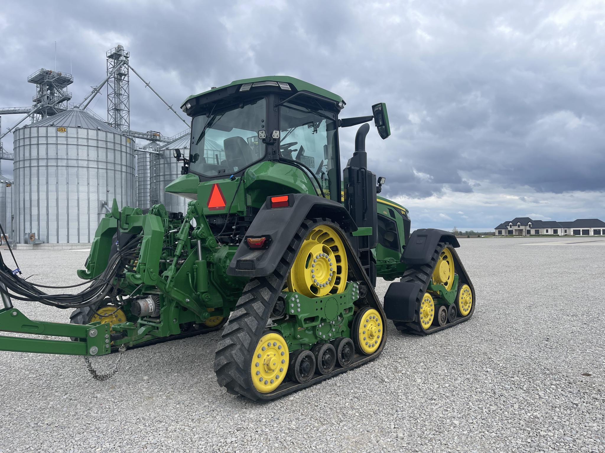 2025 John Deere 8RX 410 Image 3