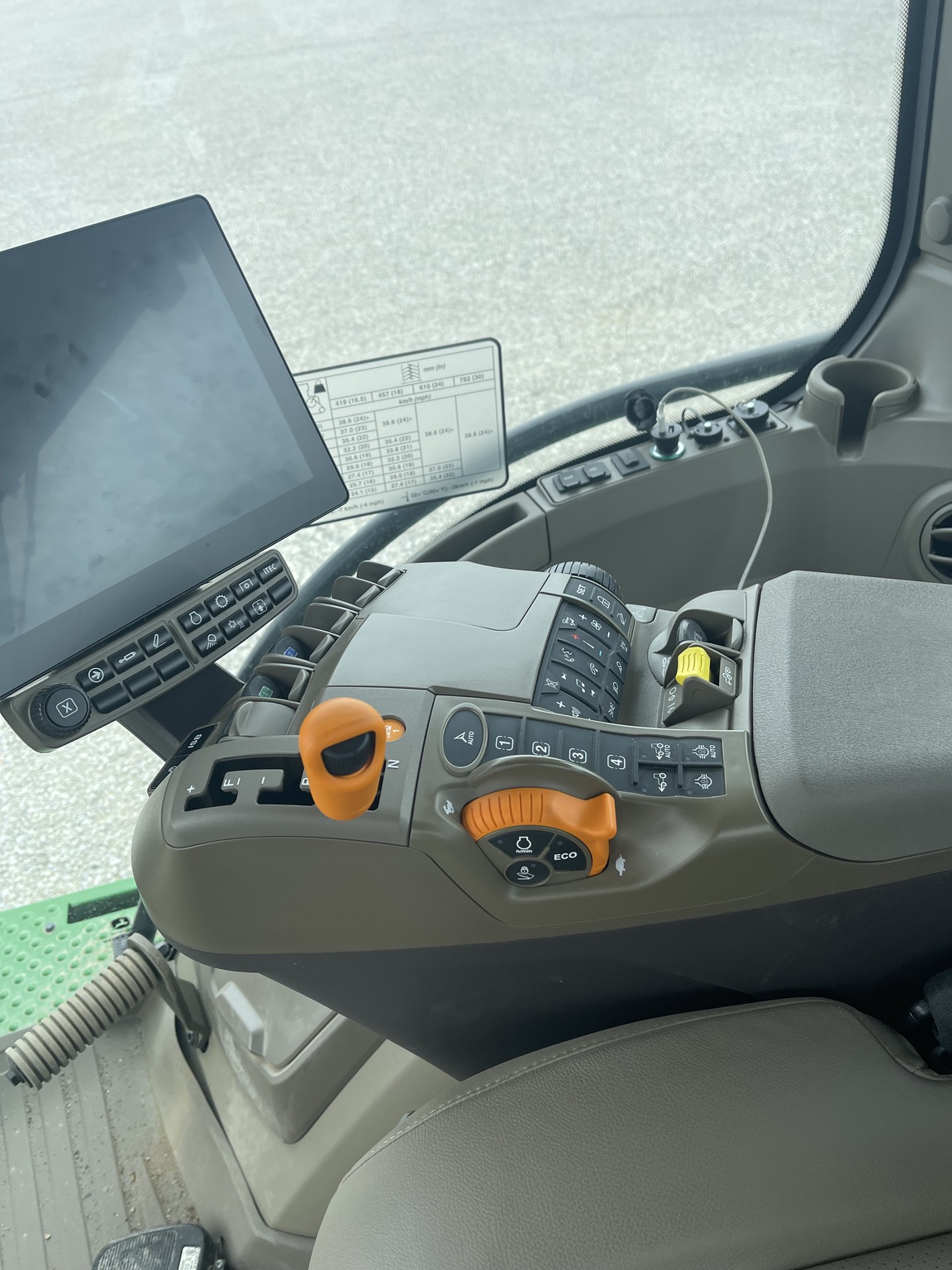 2025 John Deere 8RX 410 Image 8