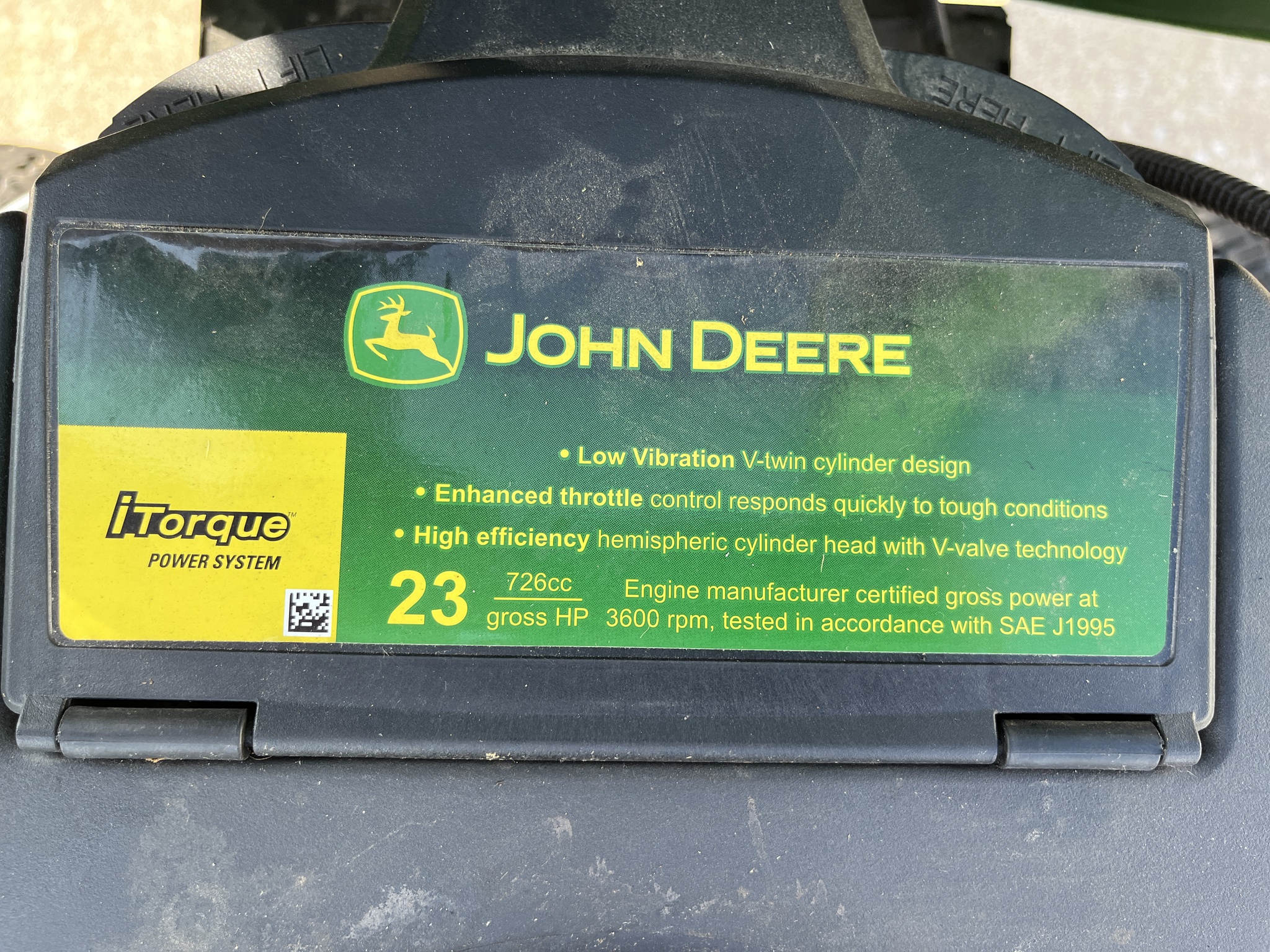 2022 John Deere X390 Image 12