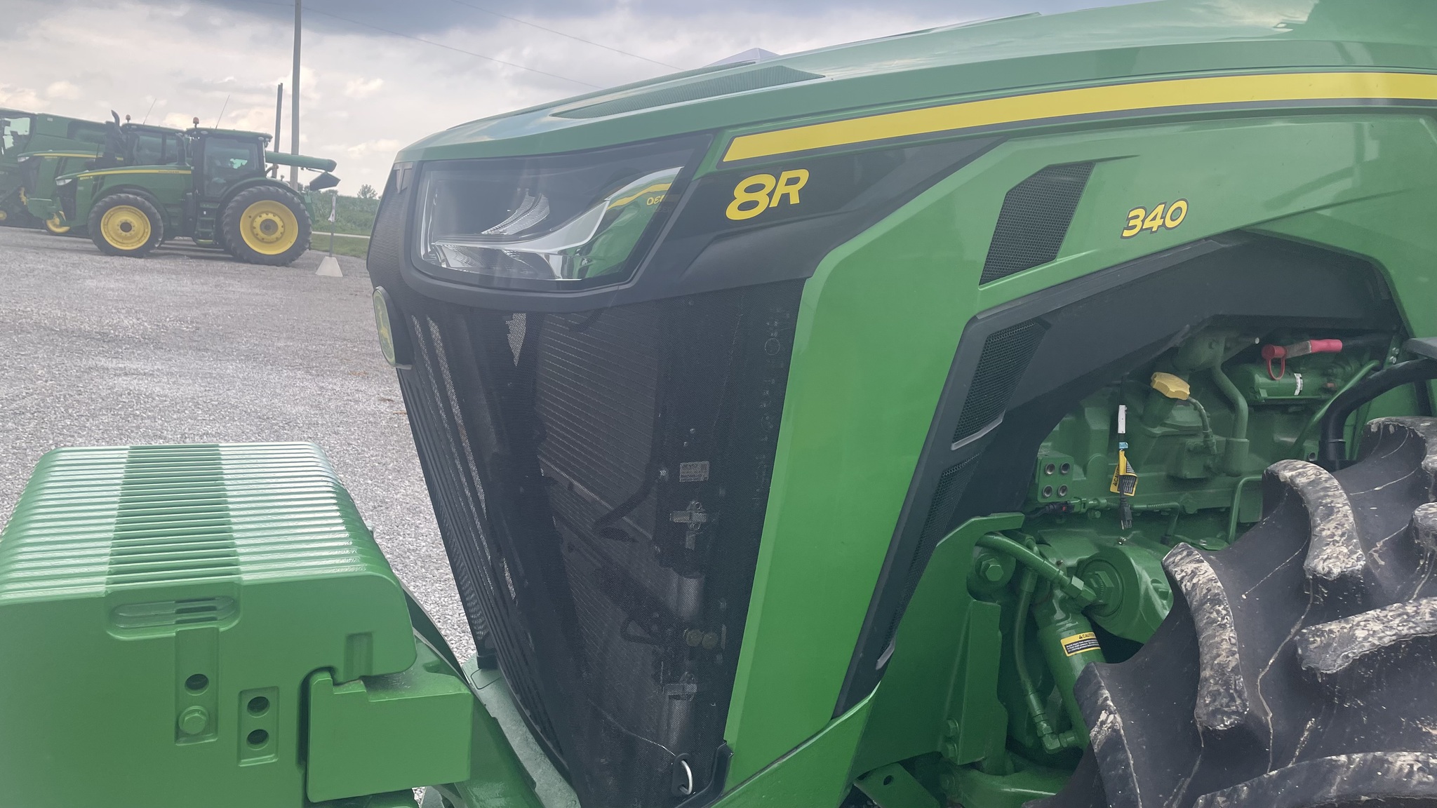2022 John Deere 8R 340 Image 1