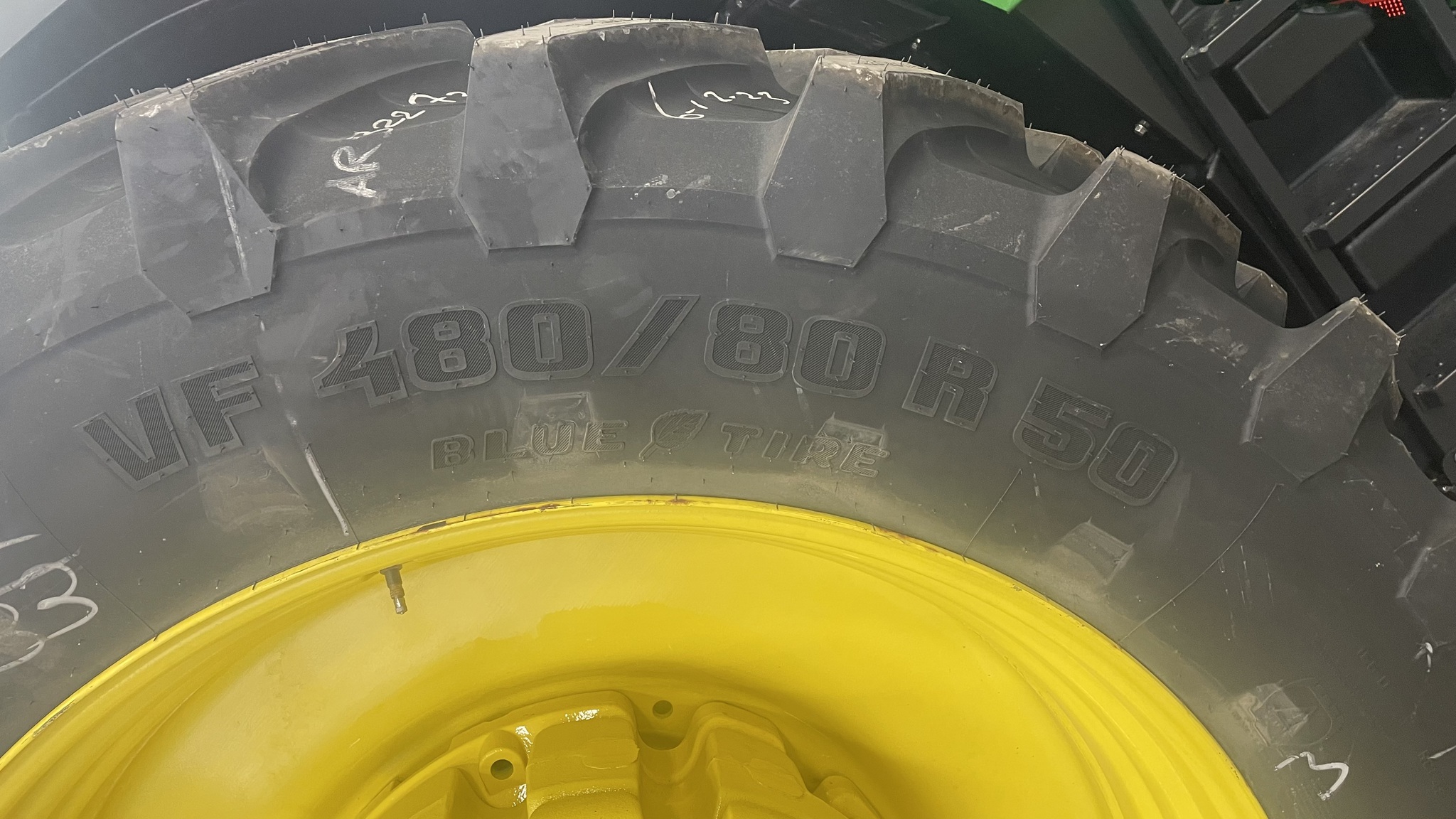 2022 John Deere 8R 340 Image 15