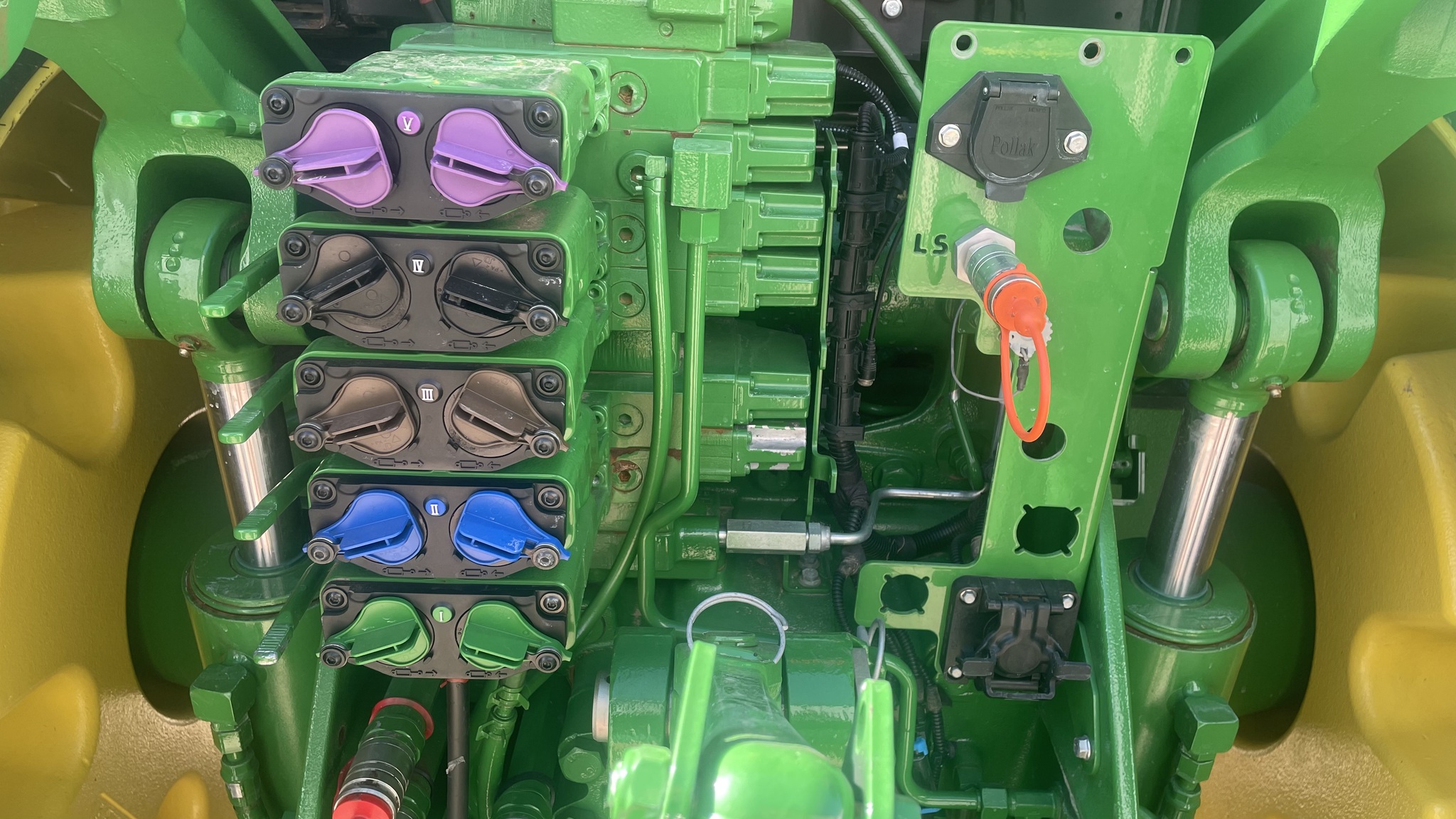 2022 John Deere 8R 340 Image 29