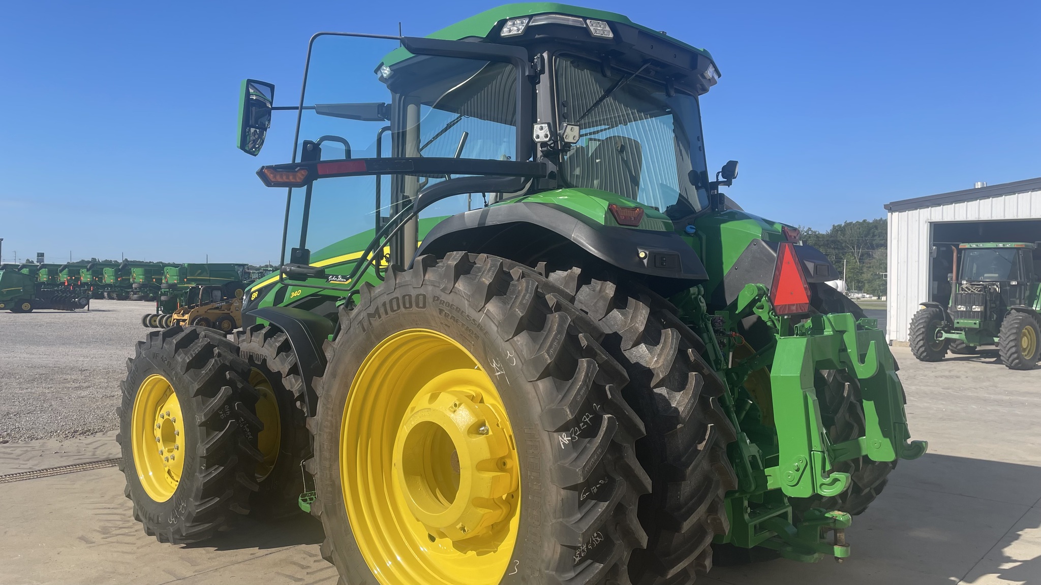 2022 John Deere 8R 340 Image 6