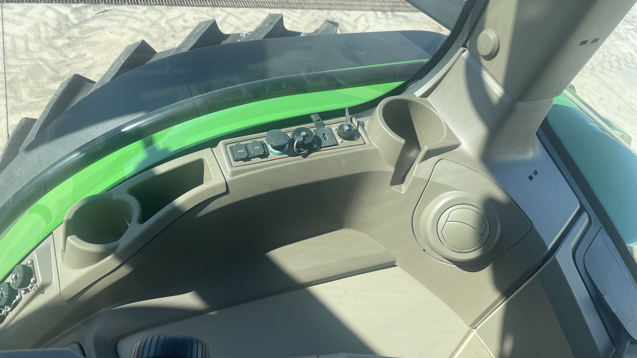 2022 John Deere 8R 340 Image 24