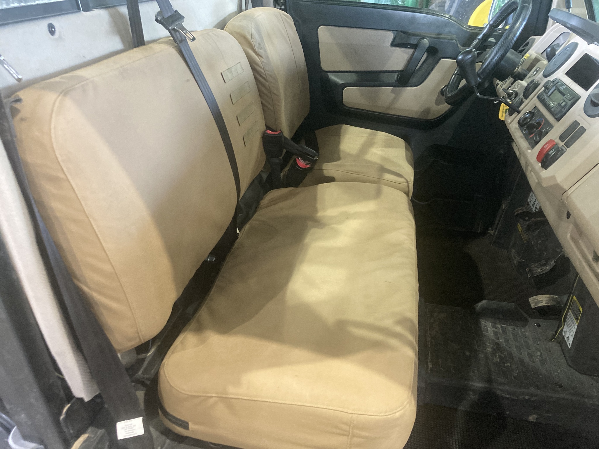 2019 John Deere XUV 835R Image 4