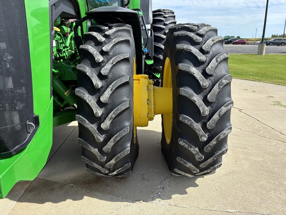 2023 John Deere 8R 410 - Photo12