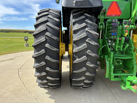 2023 John Deere 8R 410 - Photo25