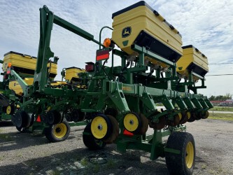2022 John Deere 1745 Image 4