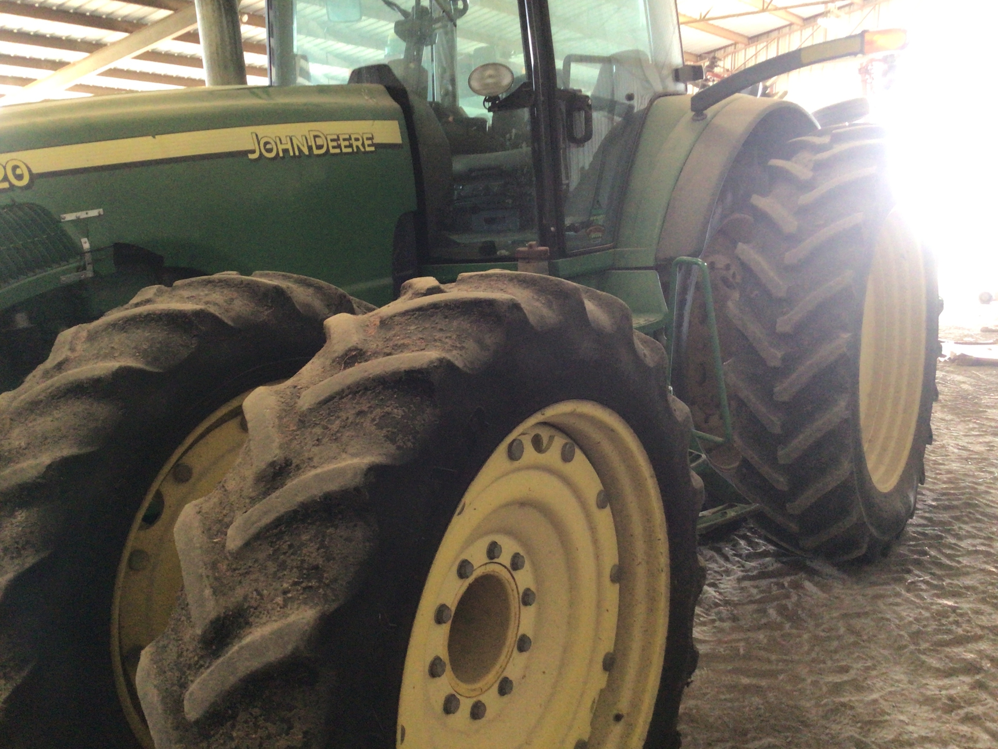 2002 John Deere 8520 Image 30