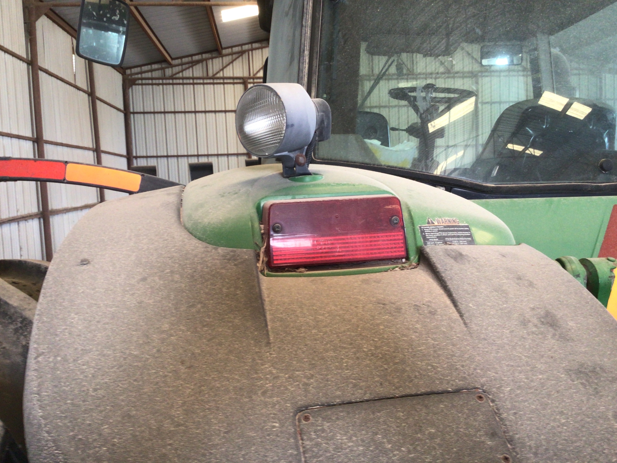 2002 John Deere 8520 Image 25