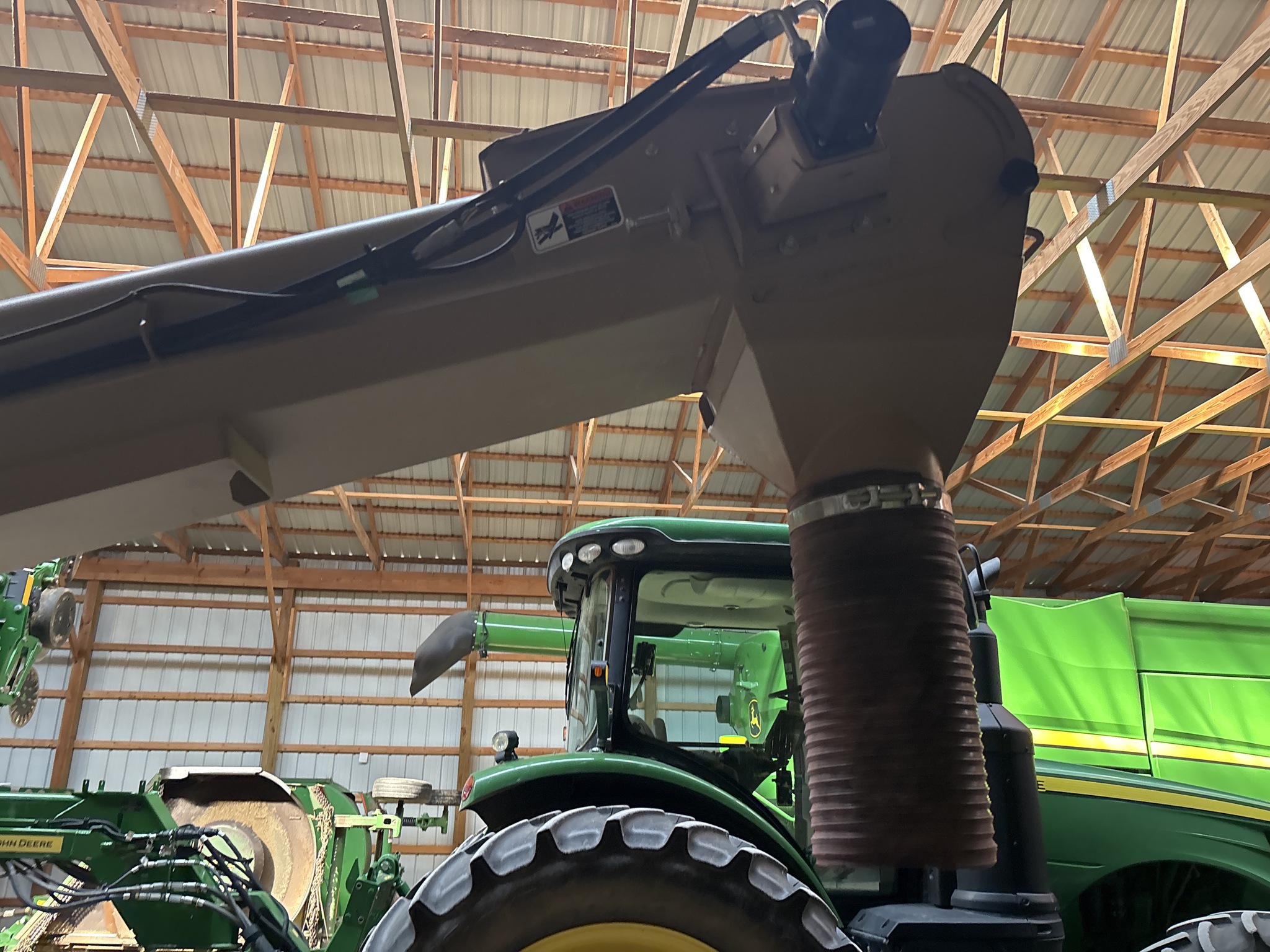 Used 2013 Unverferth 3750 Tender Carts at Koenig Equipment in Franklin, IN - PhotoXL13