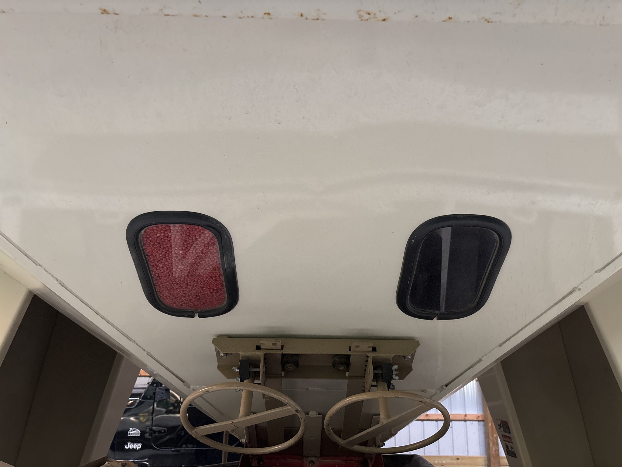 Used 2013 Unverferth 3750 Tender Carts at Koenig Equipment in Franklin, IN - PhotoXL7