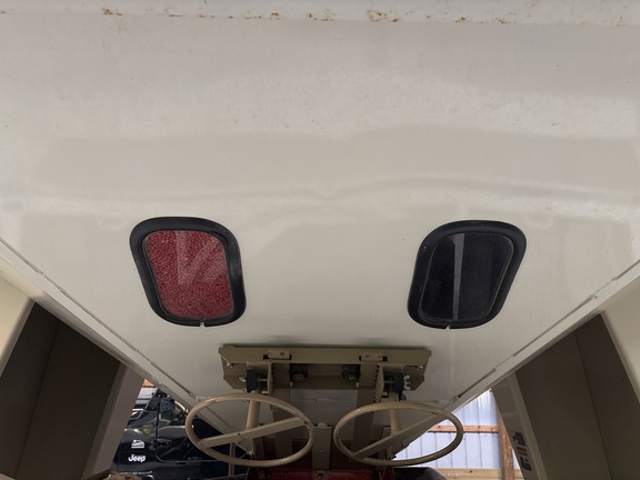 Used 2013 Unverferth 3750 Tender Carts at Koenig Equipment in Franklin, IN - Photo7