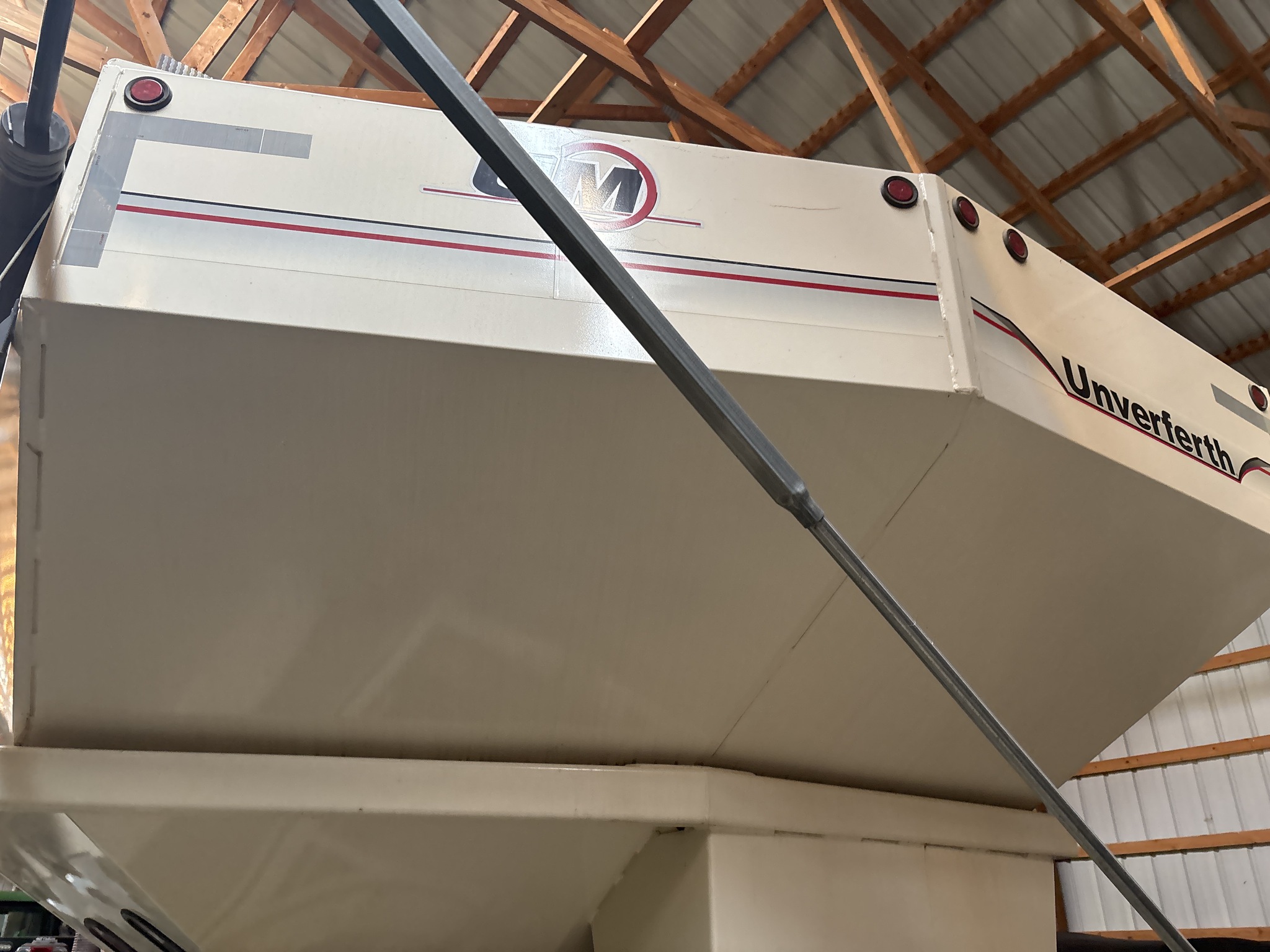 Used 2013 Unverferth 3750 Tender Carts at Koenig Equipment in Franklin, IN - PhotoXL10