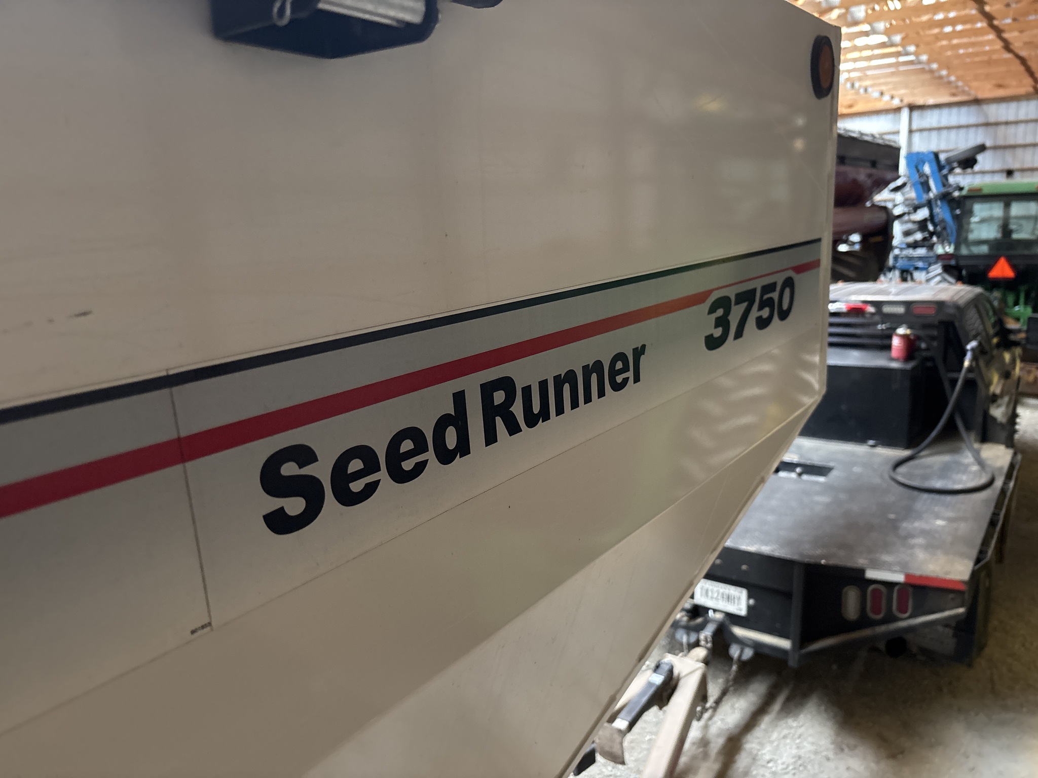 Used 2013 Unverferth 3750 Tender Carts at Koenig Equipment in Franklin, IN - PhotoXL9