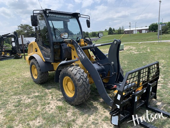 Photo of 2024 John Deere 204 G