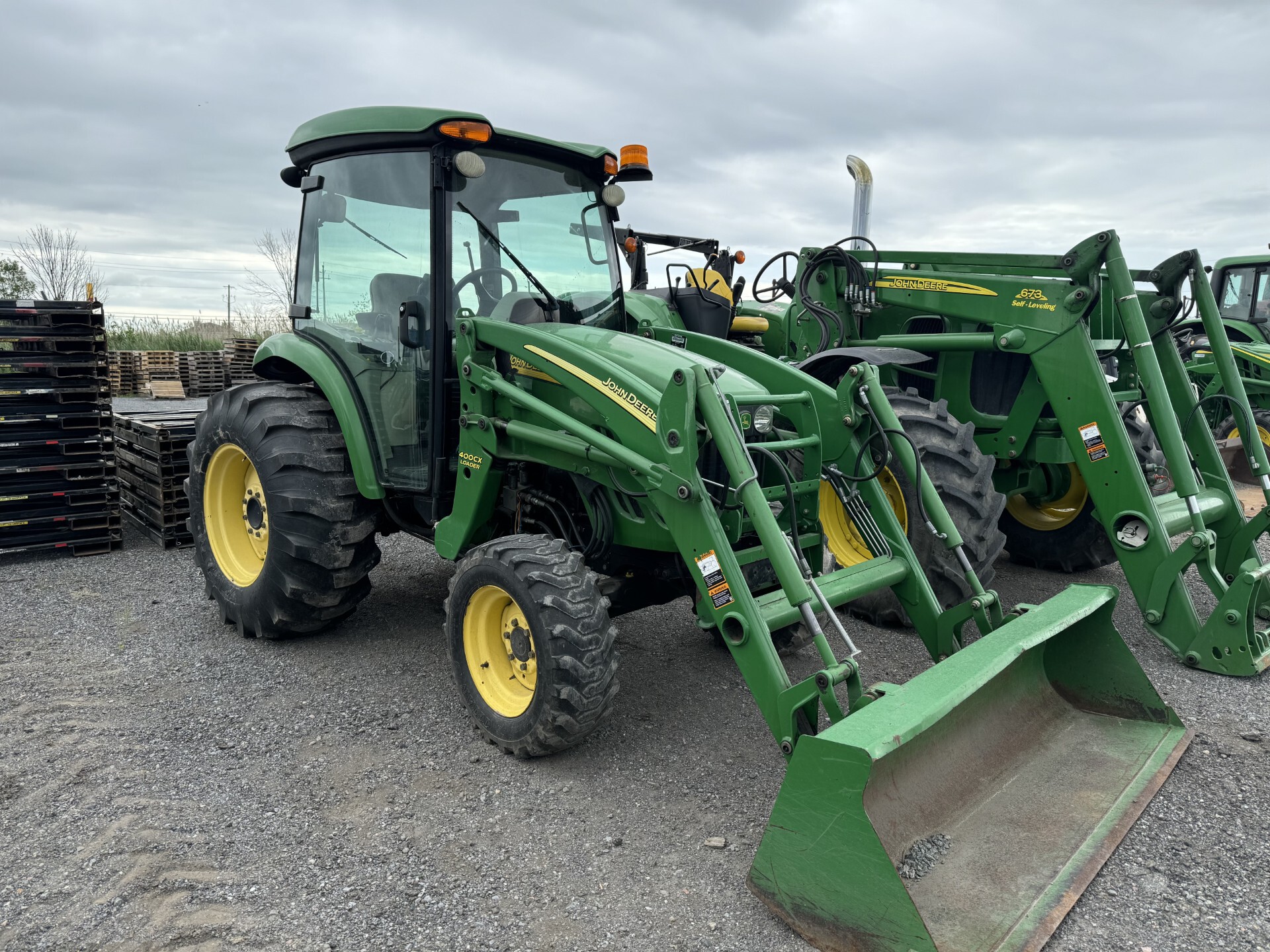 2010 John Deere 4720 Image 1