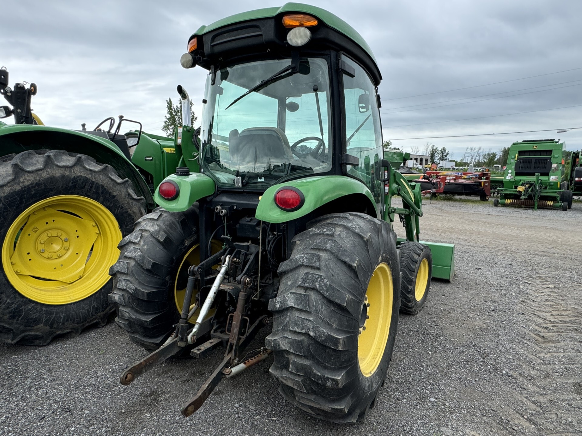 2010 John Deere 4720 Image 3