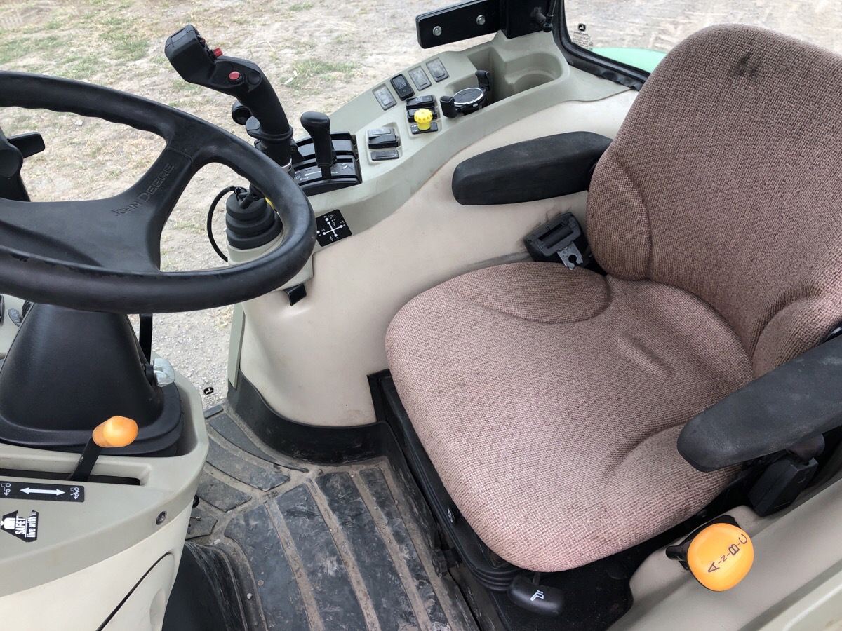 2010 John Deere 4720 Image 9